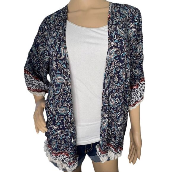 Kori America Paisley Patterned Short Sleeve Kimono With Fringe Hemming - Picture 1 of 6